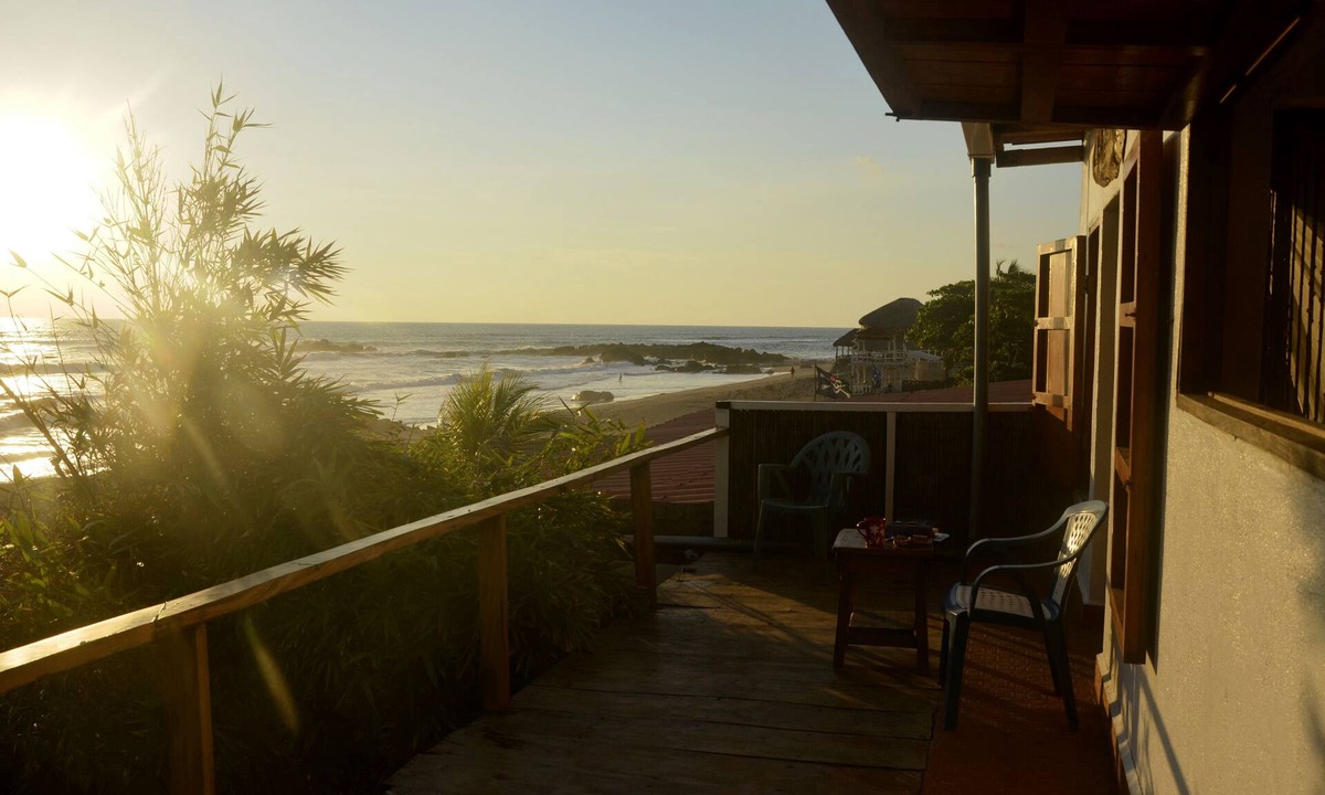 Las Penitas House | CASA DEL MAR - beautiful oceanfront house in the center of Las Peñitas
