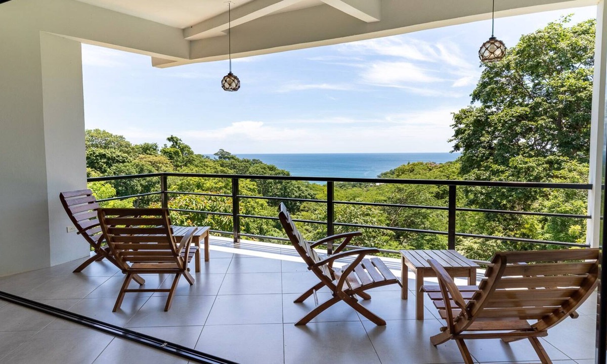 San Juan del Sur Apartment | Casa Paraíso - Top Floor, Stunning Views of Playa Maderas, Walk to Surf