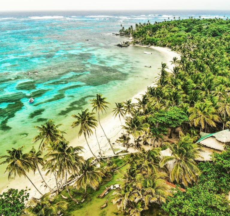 Little Corn Island House | ENSUEÑOS NATURAL RESERVE Little Corn Island Nicaragua