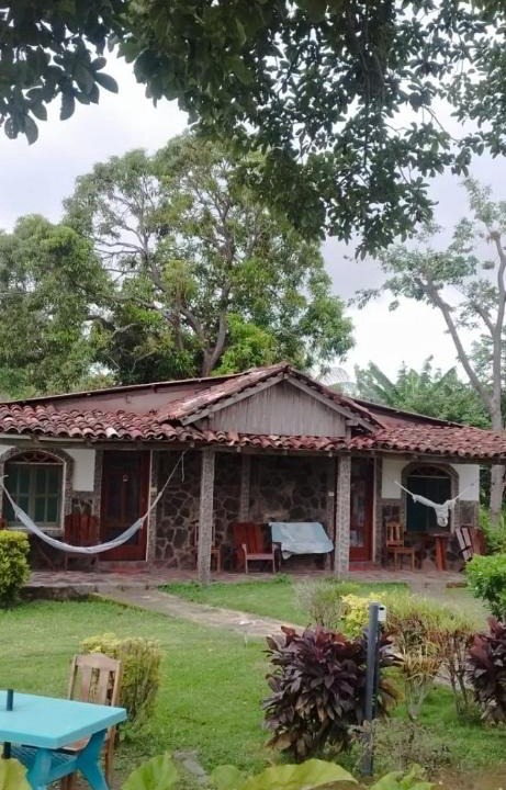Ometepe Island Hotel | Hostal Playa Santa Martha