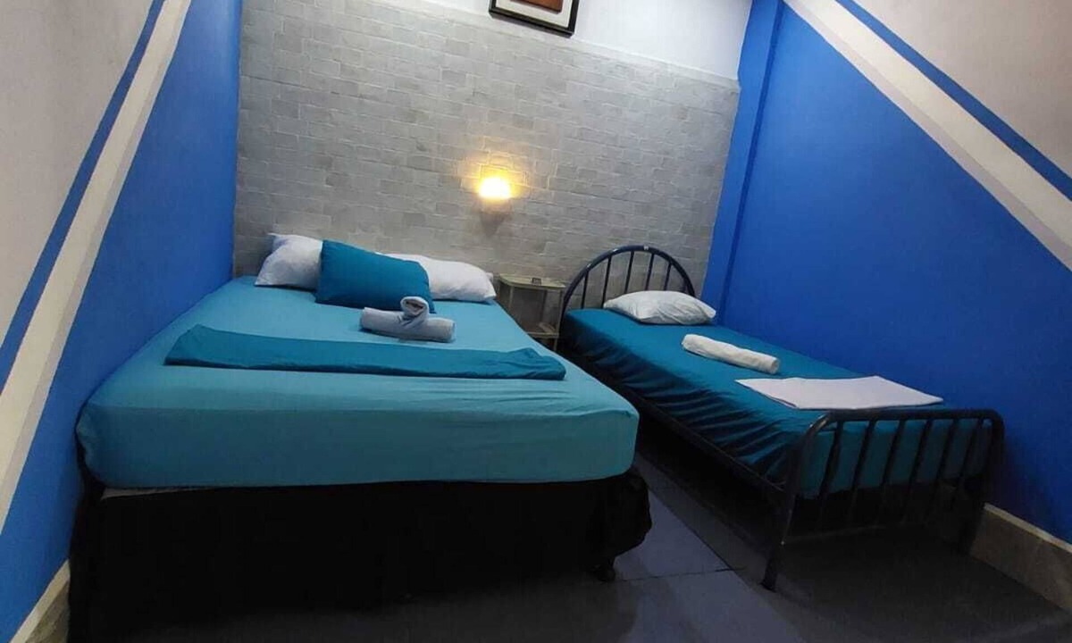 Leon Hostel | Hostal Ruinas de San Sebastian - Hostel
