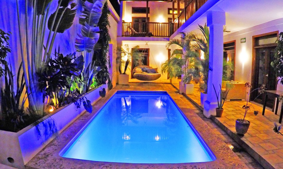 Leon Hotel | Hotel Cafe Azul