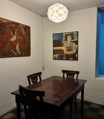 Leon House | Laborio Guest House