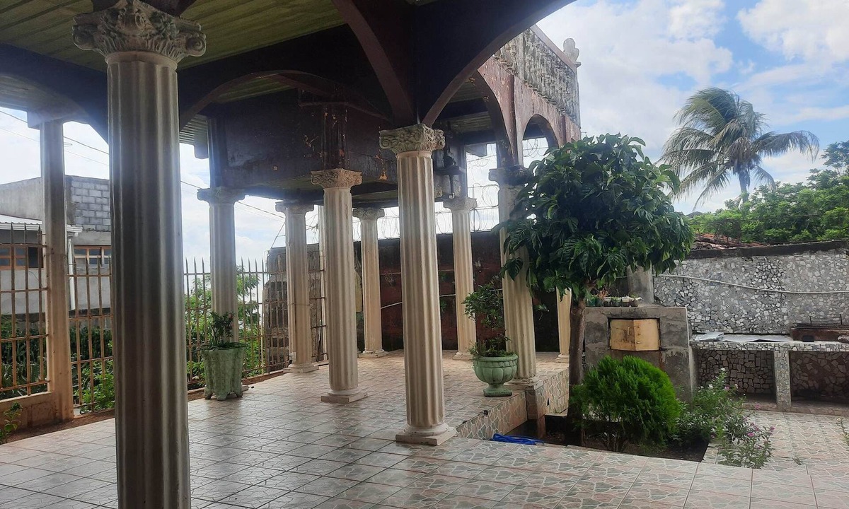 Casares House | Lovely Seaside Casa in Need of Repairs