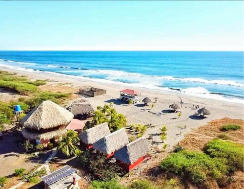 Poneloya Hostel | Surfing Turtle Lodge