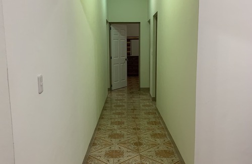 Leon House | Allison's place - Leon