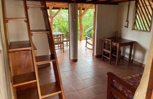 Santa Cruz Hostel | El Zopilote