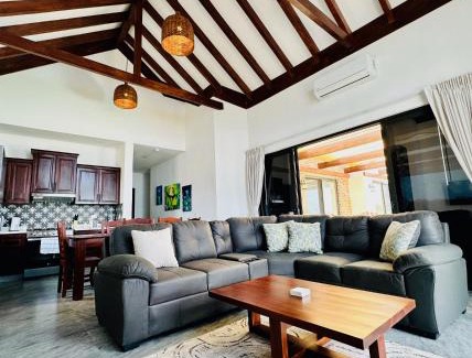 San Diego House | Forever Sunsets, Beachfront 3BR with Private Pool