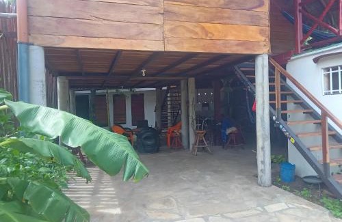 Puerto Sandino Hostel | Hostal La Cueva del Grifo Loco surf&Bikers