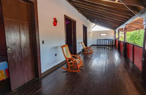 Leon Hostel | Hostal Lazybones
