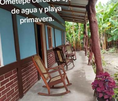 Ometepe Island House | Hostel El Quino Ometepe