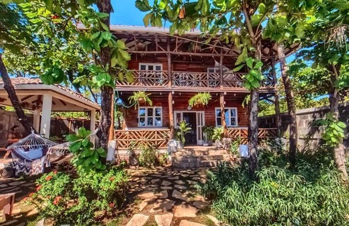Pochomil House | House ∙ 5 bedrooms ∙ 12 guests