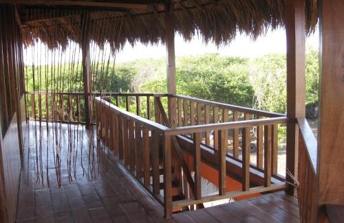 Poneloya Hostel | Surfing Turtle Lodge