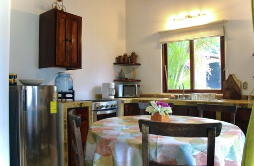 San Juan de Oriente Cabin | 2 private casitas & 1 private bedroom in front of the Laguna de Apoyo