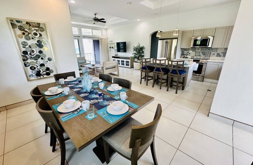 San Diego Apartment | 2BR Beachview Villa Near the Beach by Veritas Pacifica B65