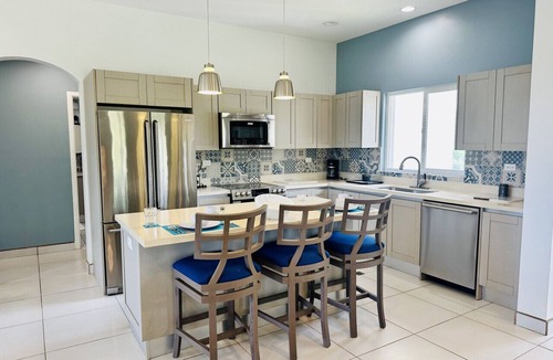 San Diego Apartment | 2BR Beachview Villa Near the Beach by Veritas Pacifica B65