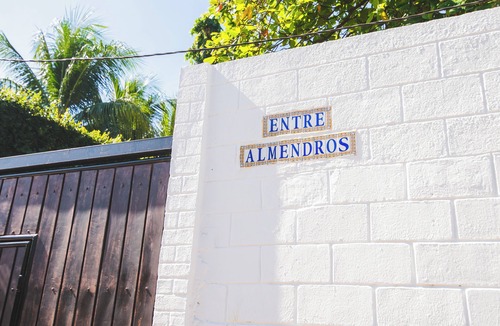 Leon House | 4-bedroom house in delightful León with AC