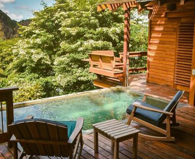 Playa La Redonda Hotel | Aqua Oceanfront Hotel Resort