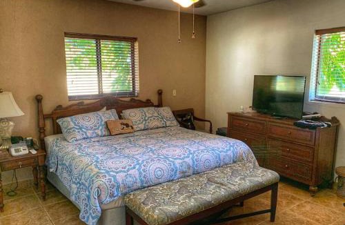 San Diego Apartment | Beachfront Luxury Suite for up to 6 people!