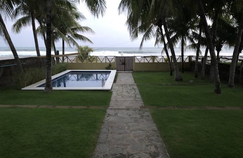 Pochomil House | Beautiful Beachfront House.