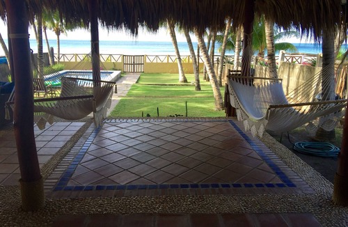 Pochomil House | Beautiful Beachfront Property
