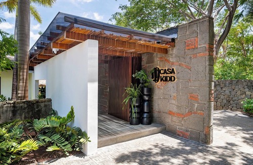 Guacalito de La Isla House | Beautiful luxury house in Guacalito de la Isla, Casa Kidd