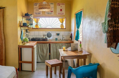 Santa Cruz House | Bungalow with Volcano View Private Terrace Kitchen WiFi