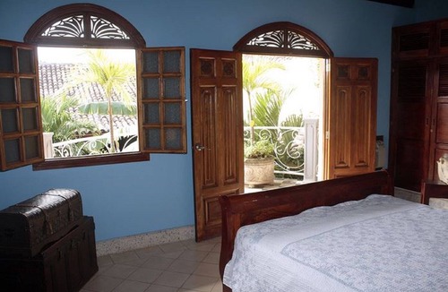 Granada House | Casa Don Carlos a Gorgeous Colonial House!