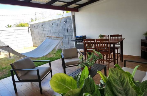 Lago de Apoyo House | Casa Perla: Climate and Comfort!