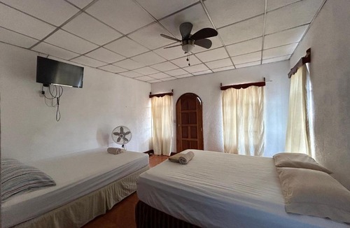 Managua Apartment | Casa Robles - Stay Near MGA Airport