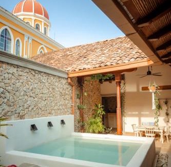 Granada Villa | Central Park Luxurious Historical Home With Pool