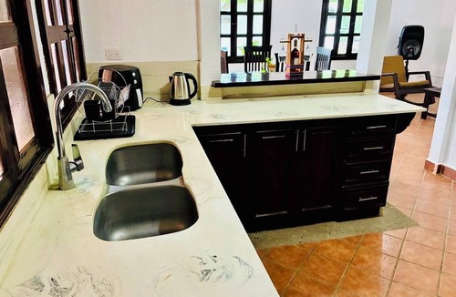 Managua House | Charming 4-bedroom house in Managua perfect for your getaway near everything !