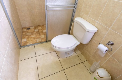 Managua House | Cheerful family friendly home in gated community.