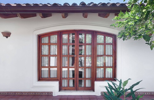 Calle la Calzada House | Classic Double full size bedroom
