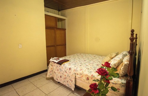 Managua House | Cozy 2-bedroom house in nice Managua with refreshing AC