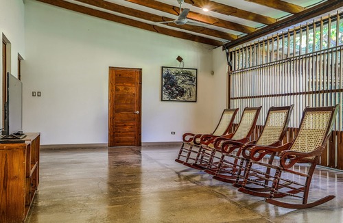Managua Villa | Design house in quiet and safe residential area!