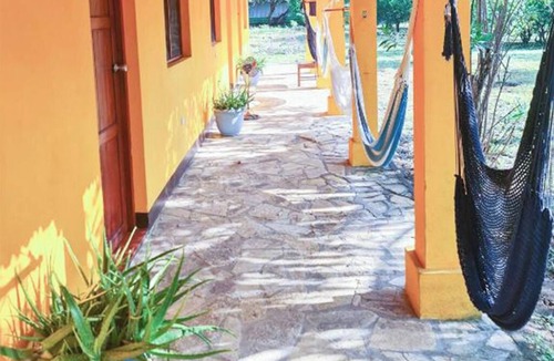 Poneloya Apartment | Double Room with Private Bathroom and Mountain View