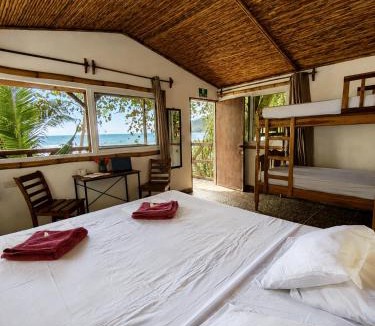 Aserradores Bed & Breakfast | El Marabu Chill'n Surf