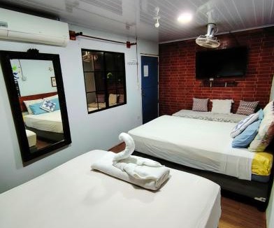 Leon House | Hostal Leyendas
