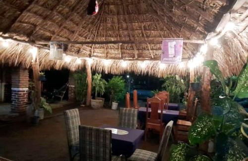 Santa Cruz Bed & Breakfast | Hostal Y Restaurante El Escondite