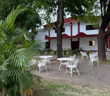 Rio Blanco Bed & Breakfast | Hostel Phoenicia