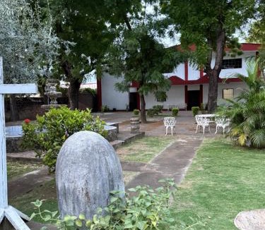 Rio Blanco Bed & Breakfast | Hostel Phoenicia