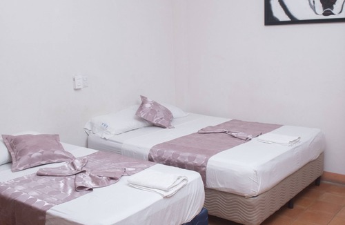 Leon Hotel | hotel Hellenika