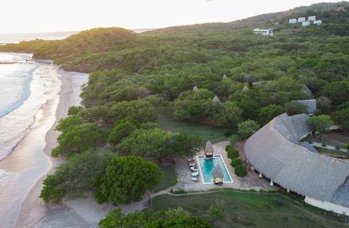 Popoyo Hotel | Hotel Punta Teonoste Boutique Beachfront Resort