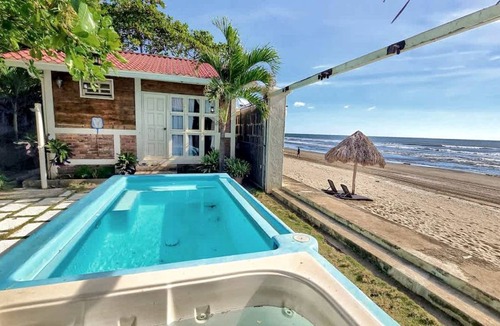Pochomil House | House ∙ 5 bedrooms ∙ 12 guests