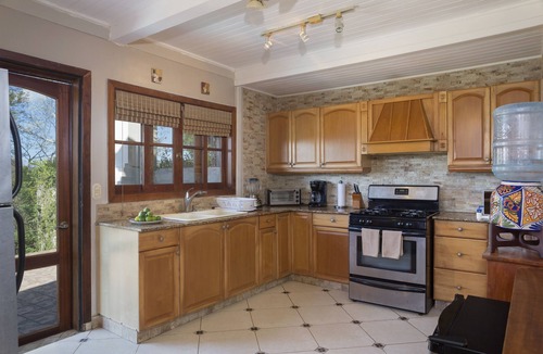 La Vista Villa | La Vista Nica Comfortable Tola Holiday home with kitchen and amazing ocean view