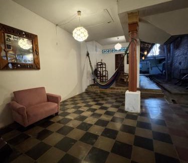 Leon House | Laborio Guest House