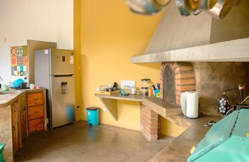 Granada House | Miskitu House, Colonial Oasis Private Pool & Courtyard Heart of Granada
