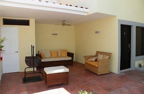 Granada Condo | Modern Apartment w/pool