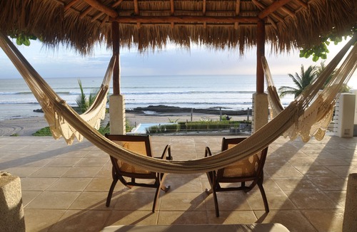 Pochomil House | Oceanfront Beach House w/Spectacular Infinity view pool +36 ft.